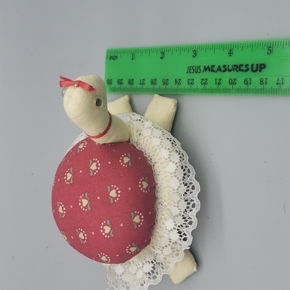 Vintage turtle pin cushion - Picture 6 of 8